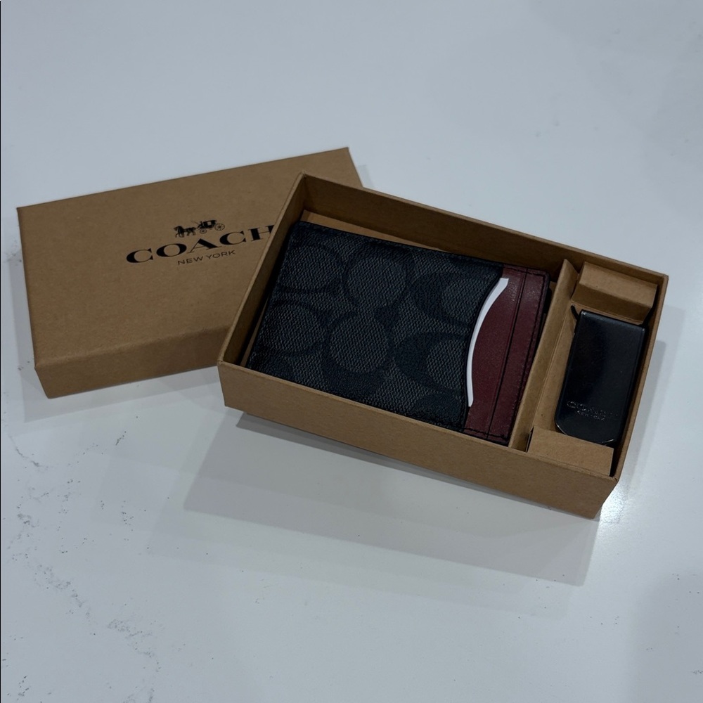 New in Box Men’s Coach Monogram Card Holder and Money Clip Set